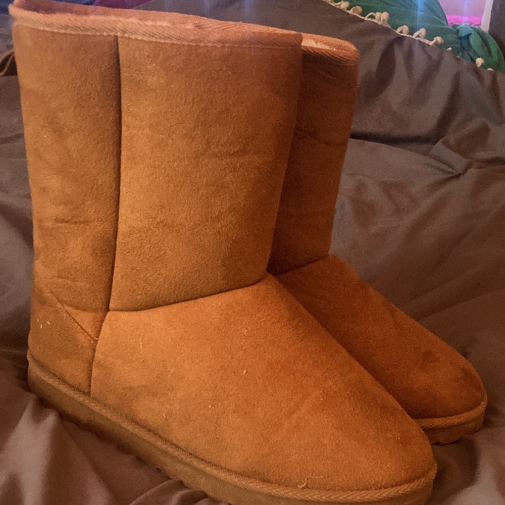 Brown boots off brand uggs